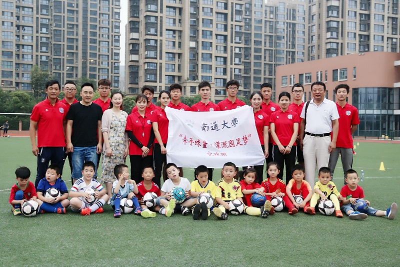 合影.jpg